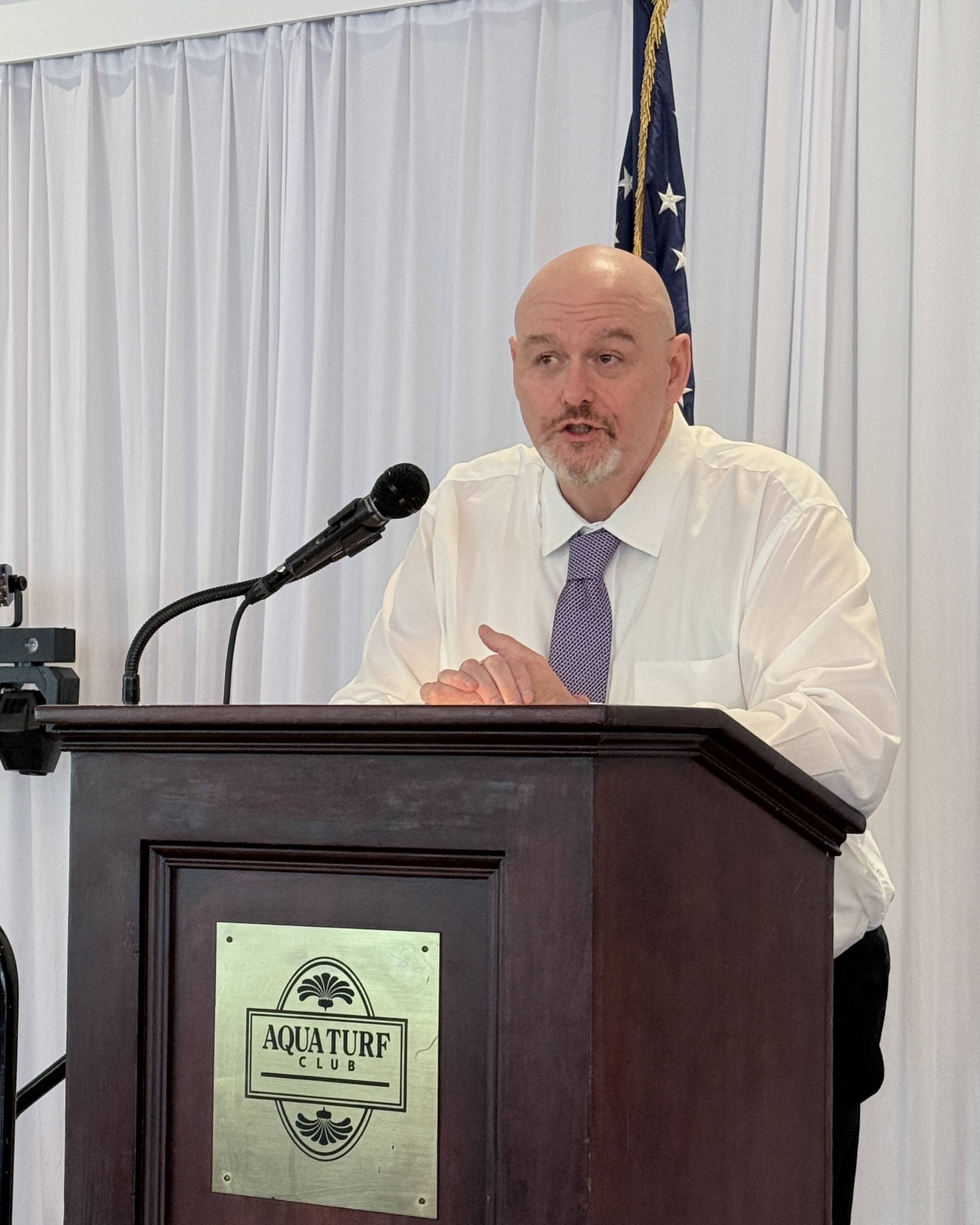 Bill Garrity addresses the body in his last business convention as UHP president.