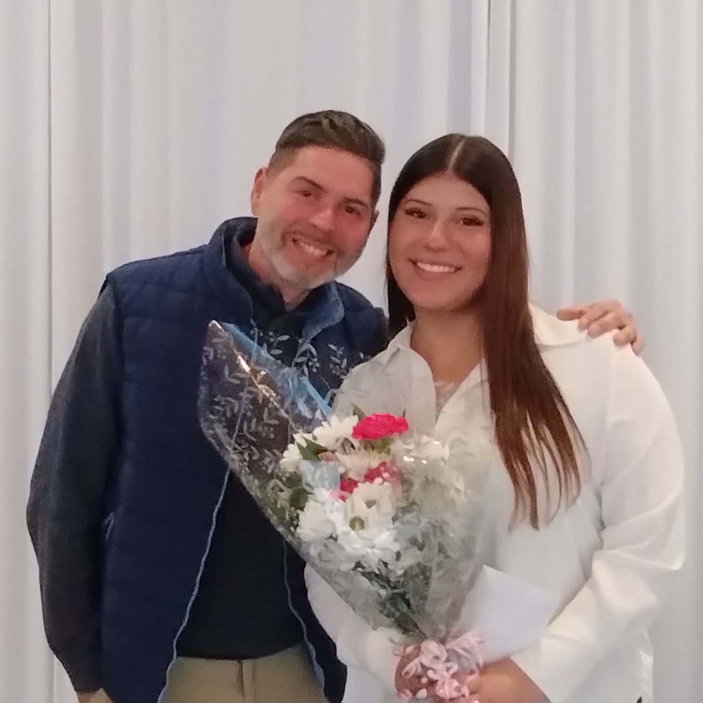 Angel Ruiz-Torres and his daughter, Amira Ruiz-Marentes, accepting the Bonnie Bordwell Beattie Scholarship 