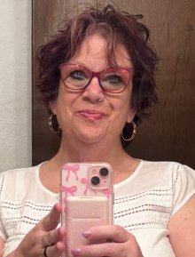 Robin Roark portrait